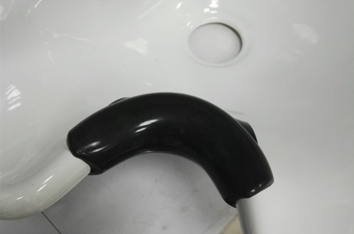 Neck Rest - sucktion 3